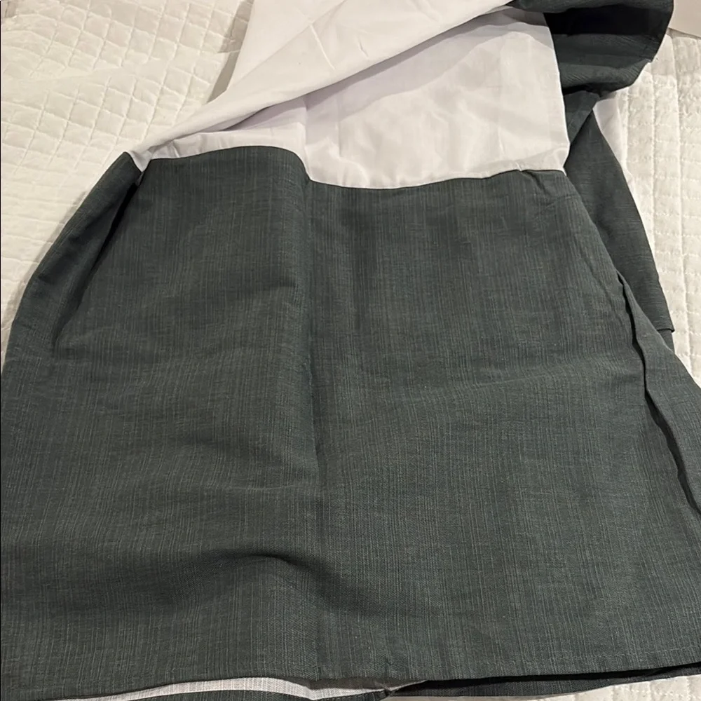 King Size dust ruffle, 18.5” drop, dark green, like new